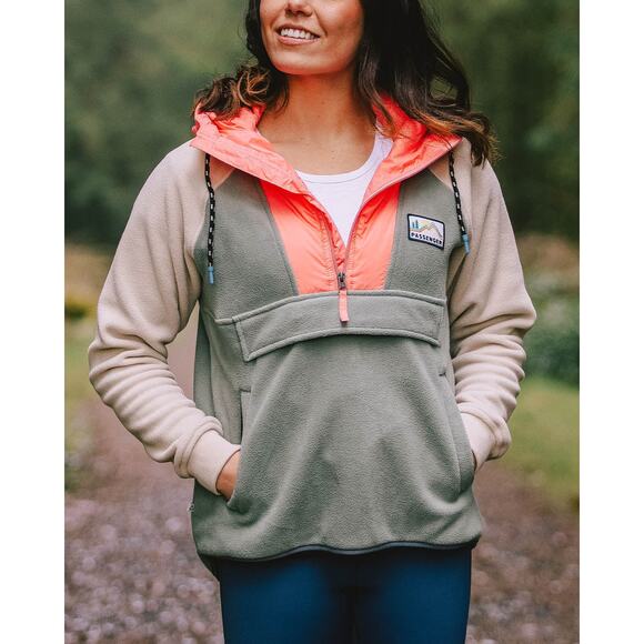 PASSENGER Rare! Alexander Recycled Polar Hooded Fleece Pullover - Picture 6 of 11